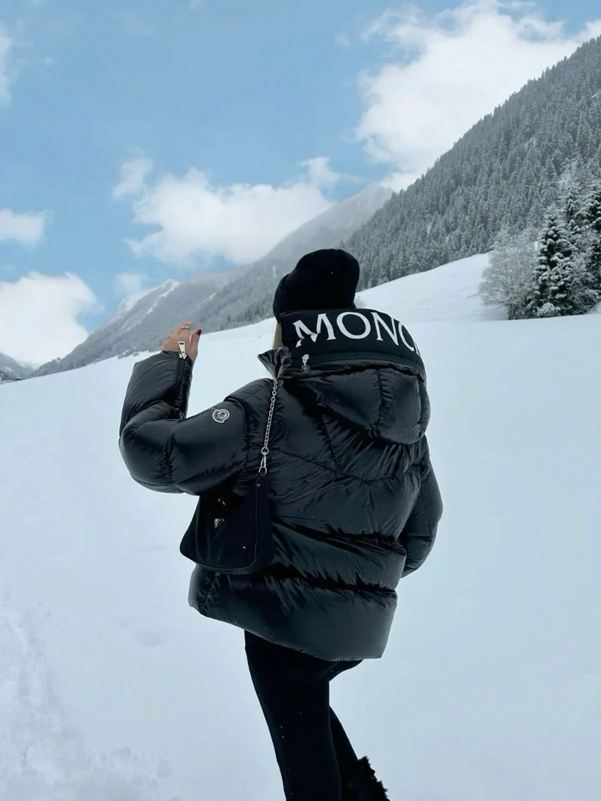 Doudoune Huppe noire — WINTER CLUB